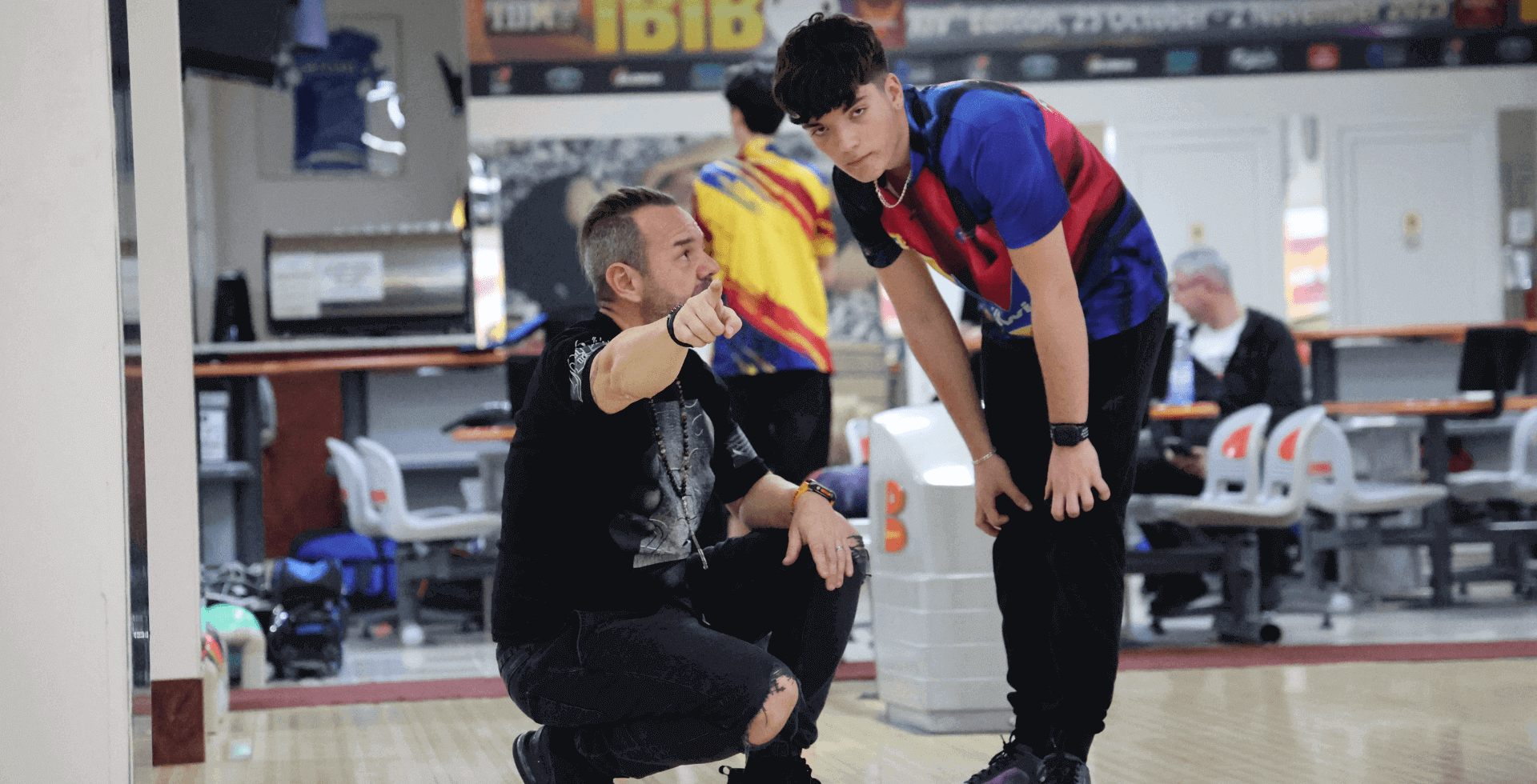 Antrenamente Private de Bowling – Pentru Copii și Adulți